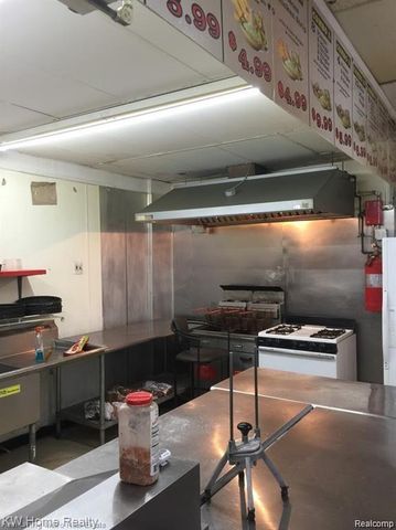 20650 Fenkell Avenue, Detroit, MI 48223