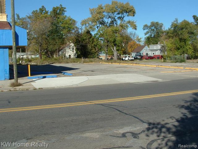 20650 Fenkell Avenue, Detroit, MI 48223