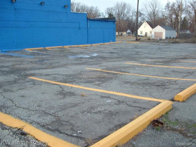 20650 Fenkell Avenue, Detroit, MI 48223