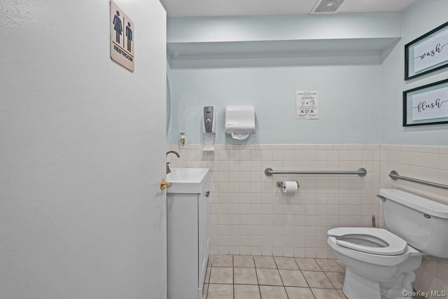 26 W 11th Street, Huntington Station, NY 11746