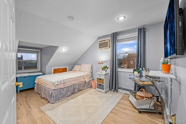 26 W 11th Street, Huntington Station, NY 11746