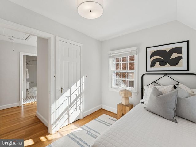 4821 45TH ST NW, Washington, DC 20016