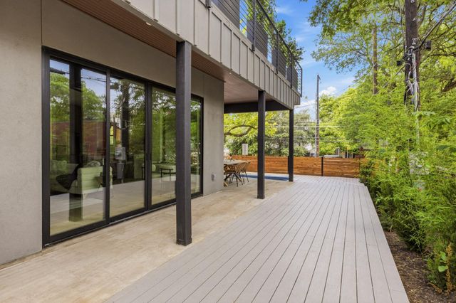 2300 Bluebonnet LN, Austin, TX 78704
