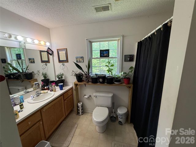 600 Blossom Hill Road, Lincolnton, NC 28092