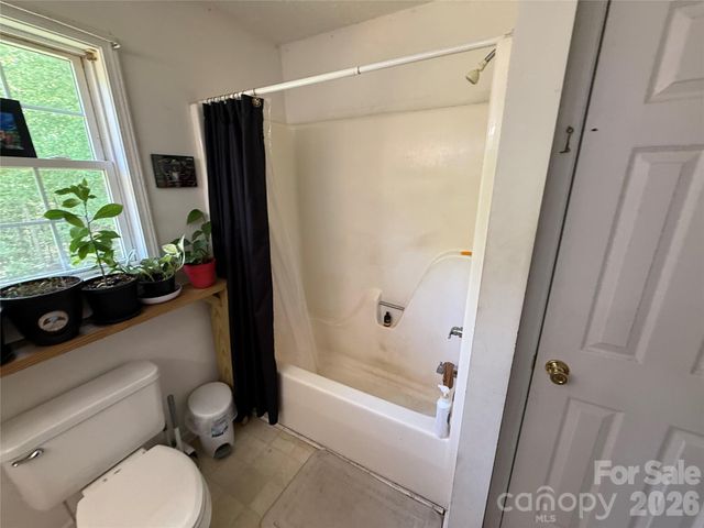 600 Blossom Hill Road, Lincolnton, NC 28092