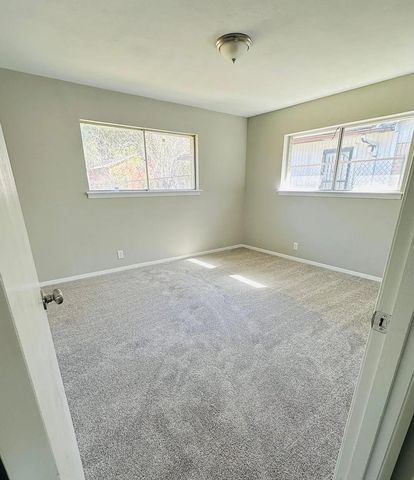 7 Richards Courts, La Marque, TX 77568