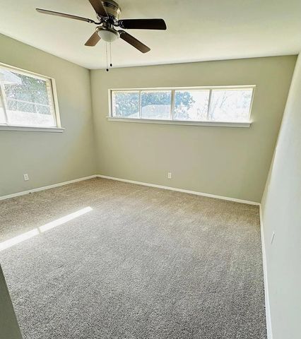 7 Richards Courts, La Marque, TX 77568