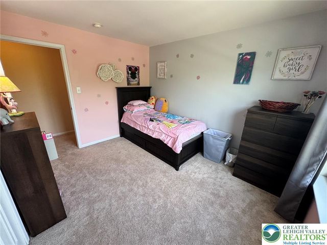 1081 Tudor Drive, Upper Macungie Twp, PA 18031