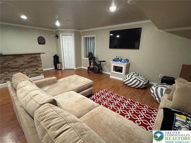 1081 Tudor Drive, Upper Macungie Twp, PA 18031
