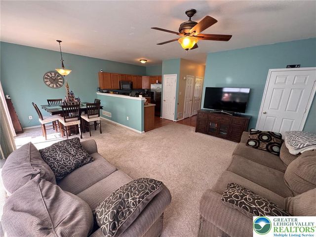 1081 Tudor Drive, Upper Macungie Twp, PA 18031