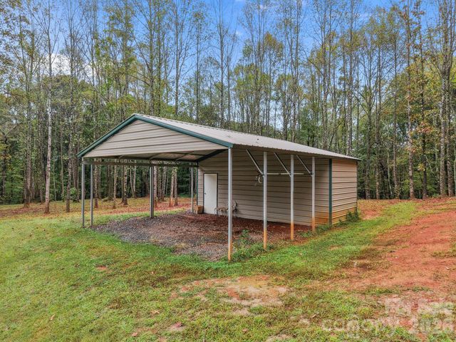 1626 NC HWY 704 Highway E, Lawsonville, NC 27022