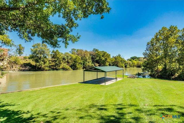 260 Long Creek Boulevard, New Braunfels, TX 78130