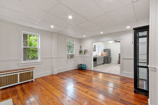 727 Andover, Lowell, MA 01852