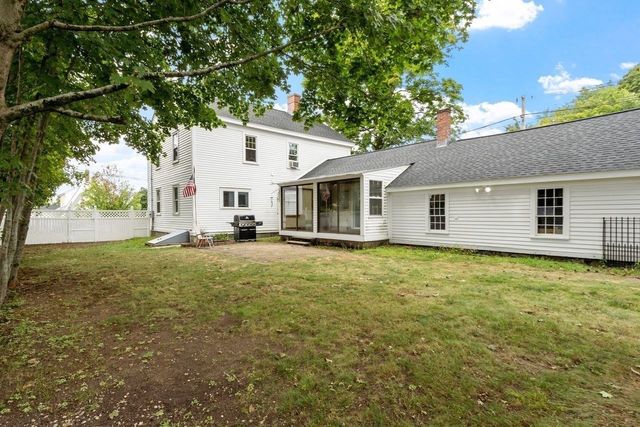 727 Andover, Lowell, MA 01852