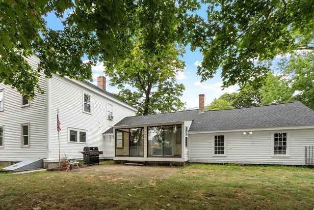 727 Andover, Lowell, MA 01852
