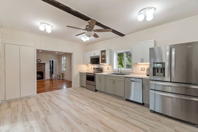 727 Andover, Lowell, MA 01852
