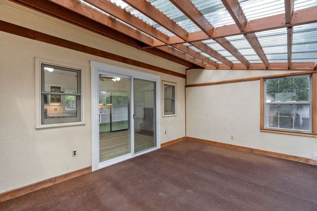 727 Andover, Lowell, MA 01852