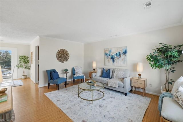 3725 Historyland DR, Virginia Beach, VA 23452