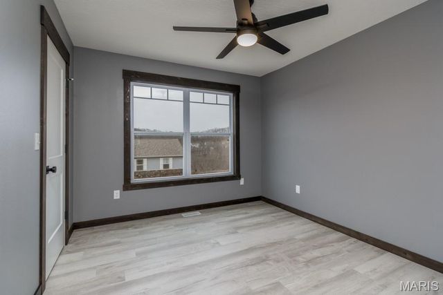 20977 Halifax Drive, St Robert, MO 65584