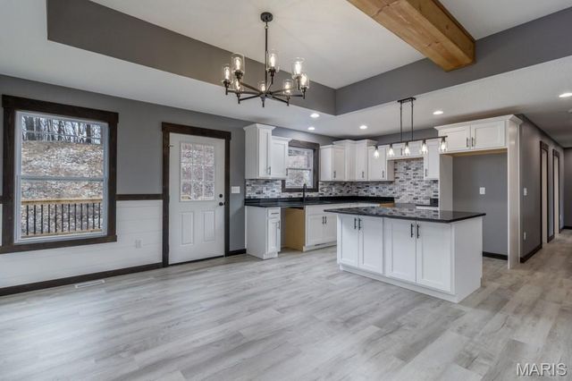 20977 Halifax Drive, St Robert, MO 65584