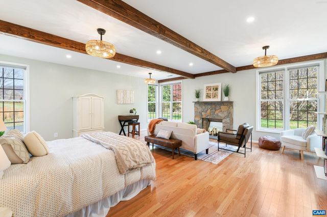 9197 CRITZERS SHOP RD, Afton, VA 22920