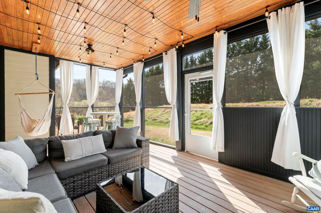 9197 CRITZERS SHOP RD, Afton, VA 22920