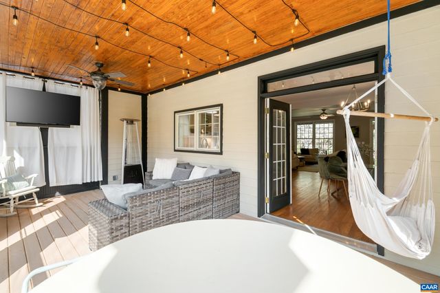 9197 CRITZERS SHOP RD, Afton, VA 22920