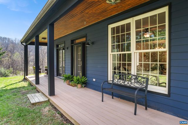 9197 CRITZERS SHOP RD, Afton, VA 22920