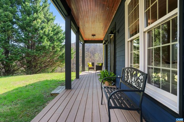 9197 CRITZERS SHOP RD, Afton, VA 22920