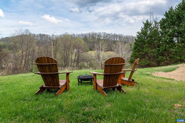 9197 CRITZERS SHOP RD, Afton, VA 22920