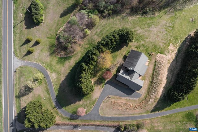 9197 CRITZERS SHOP RD, Afton, VA 22920