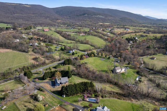 9197 CRITZERS SHOP RD, Afton, VA 22920