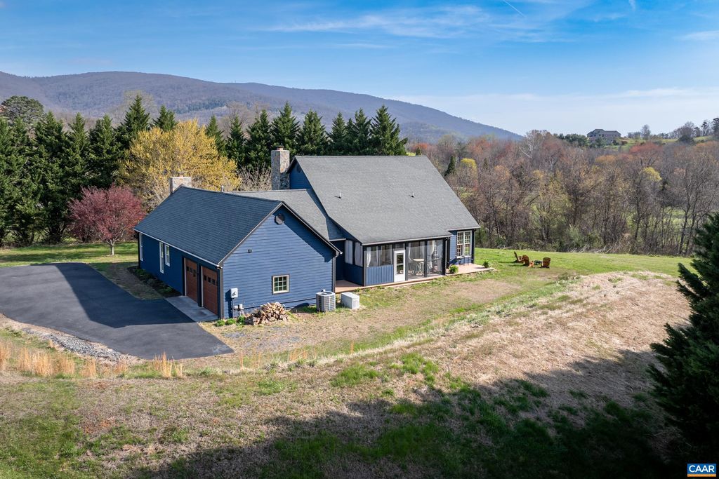 9197 CRITZERS SHOP RD, Afton, VA 22920