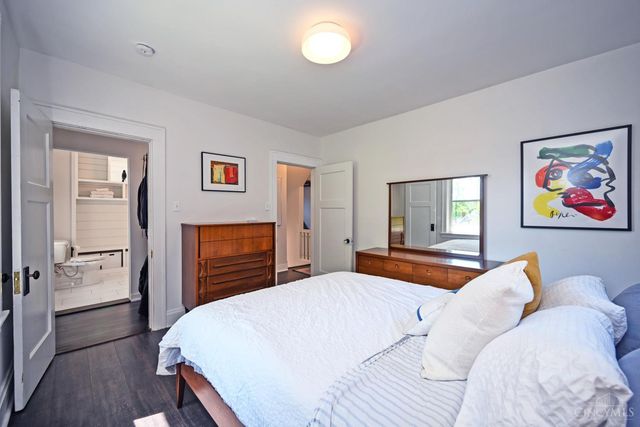 2208 St James Avenue, Cincinnati, OH 45206
