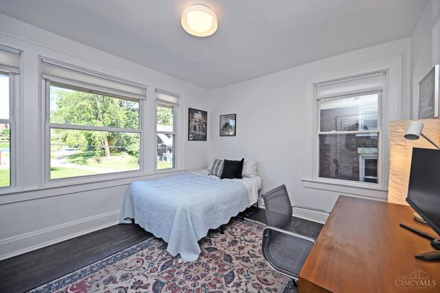 2208 St James Avenue, Cincinnati, OH 45206