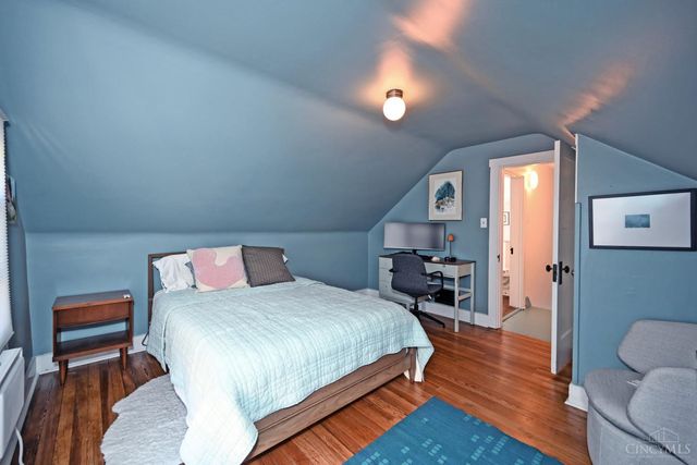 2208 St James Avenue, Cincinnati, OH 45206