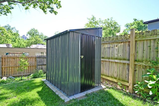 2208 St James Avenue, Cincinnati, OH 45206