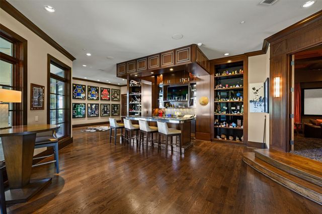 940 W Dove Road, Southlake, TX 76092