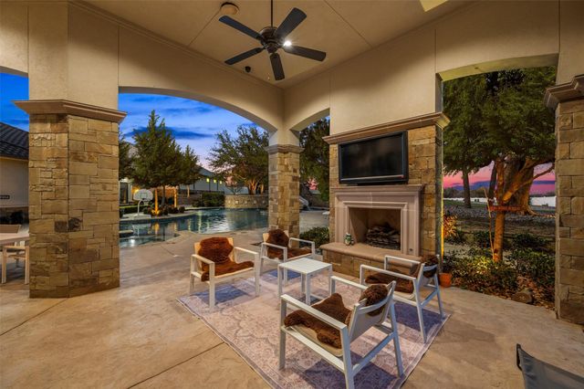 940 W Dove Road, Southlake, TX 76092