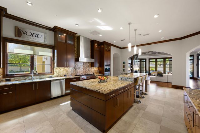 940 W Dove Road, Southlake, TX 76092