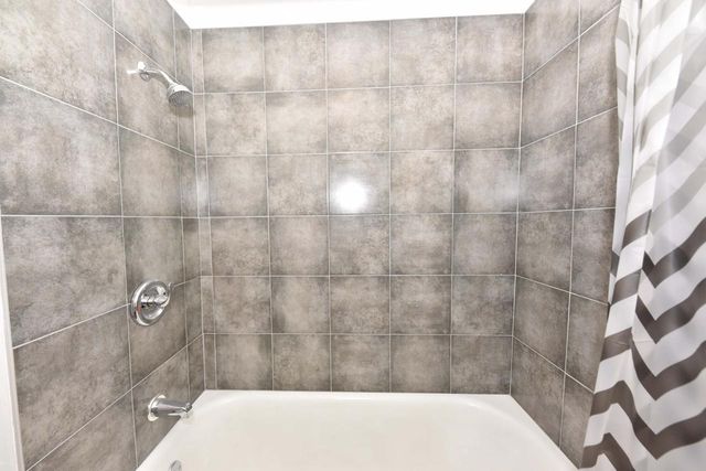 2805 N 44th STREET, Milwaukee, WI 53210