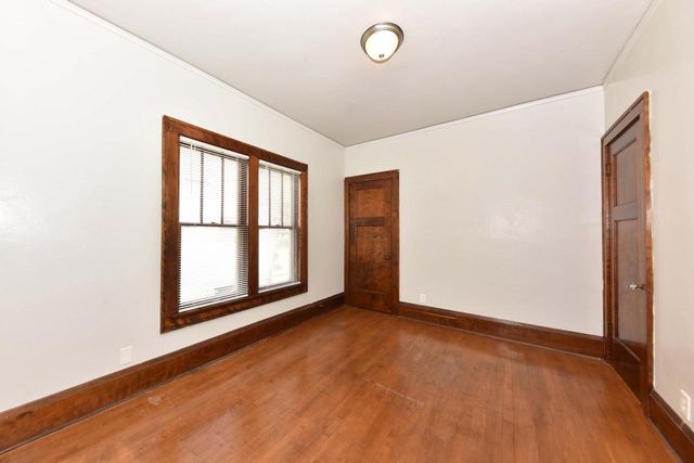 2805 N 44th STREET, Milwaukee, WI 53210