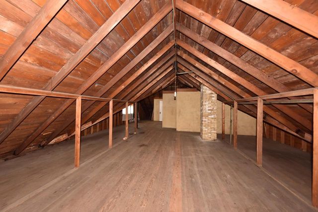 2805 N 44th STREET, Milwaukee, WI 53210