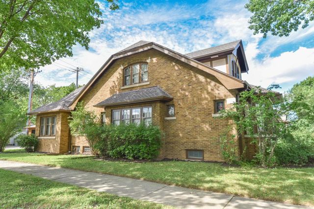 2805 N 44th STREET, Milwaukee, WI 53210