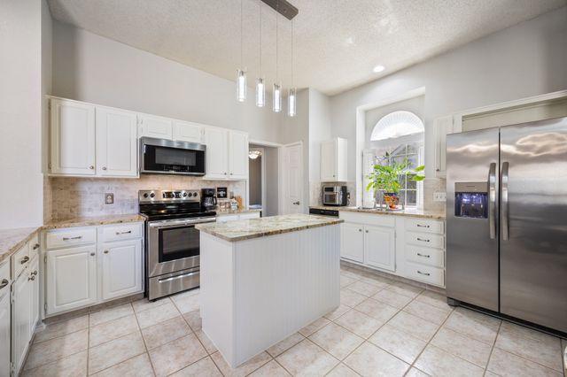 6117 Madison Avenue, Rowlett, TX 75089