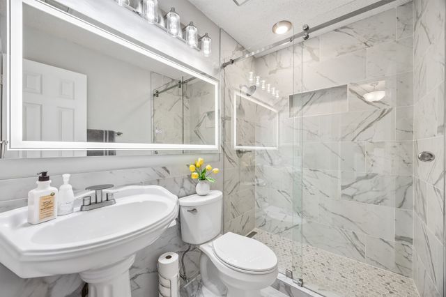 6117 Madison Avenue, Rowlett, TX 75089