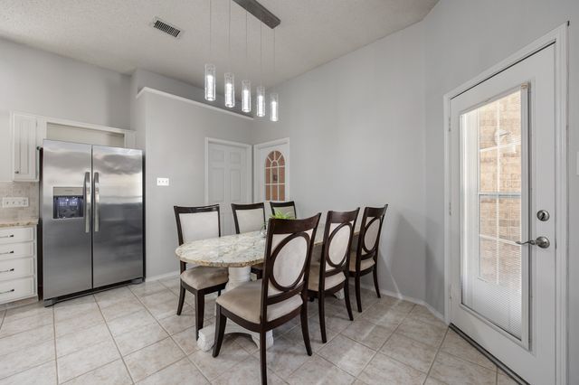 6117 Madison Avenue, Rowlett, TX 75089