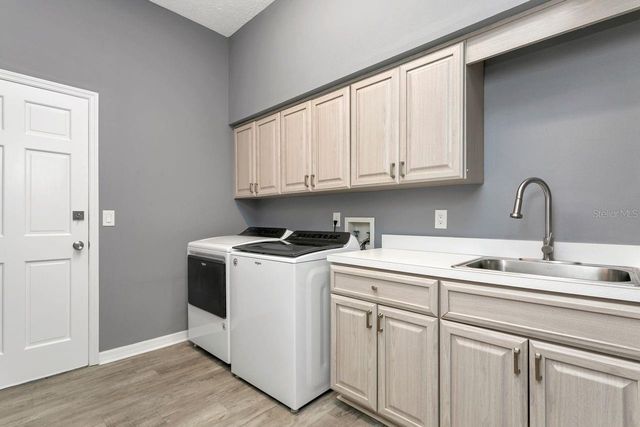 4506 COUNTRY GATE COURT, Valrico, FL 33596