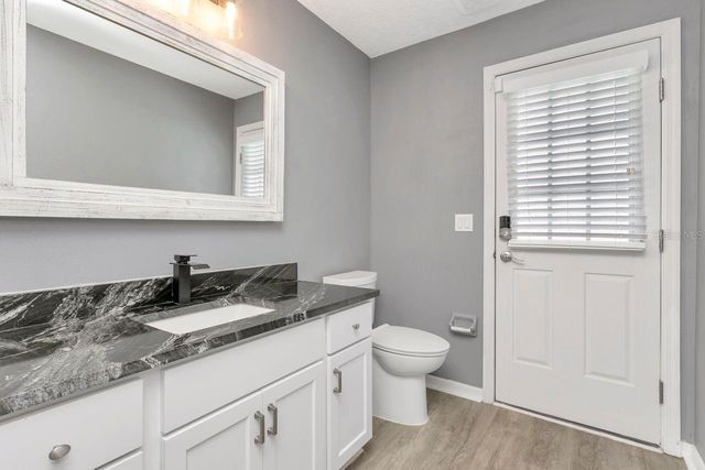 4506 COUNTRY GATE COURT, Valrico, FL 33596