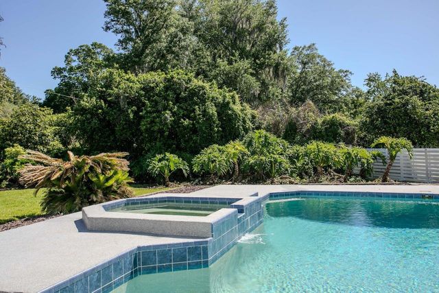 4506 COUNTRY GATE COURT, Valrico, FL 33596